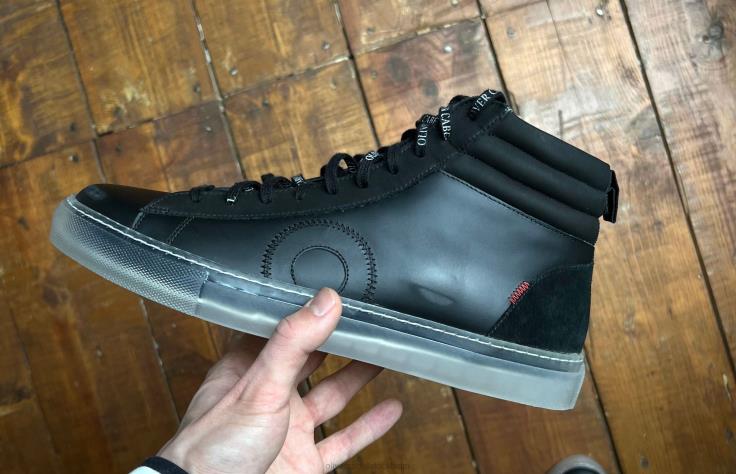 Skodon 2B04N30 svart spöke män Oliver Cabell jabbar hög